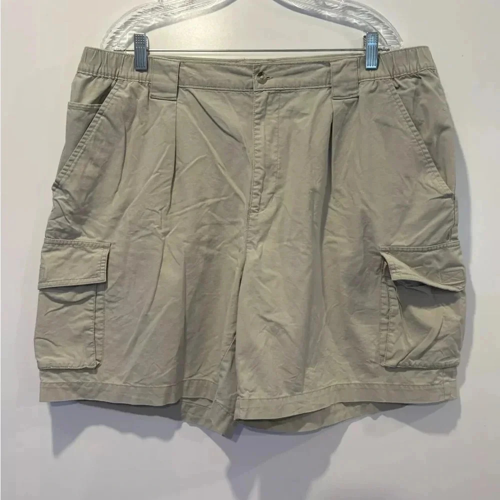 Columbia Mens Beige Cotton Cargo 8” Shorts Size 40 (667)